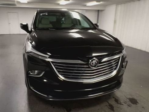 Certified 2023 Buick Enclave Essence AWD/4WD image 3