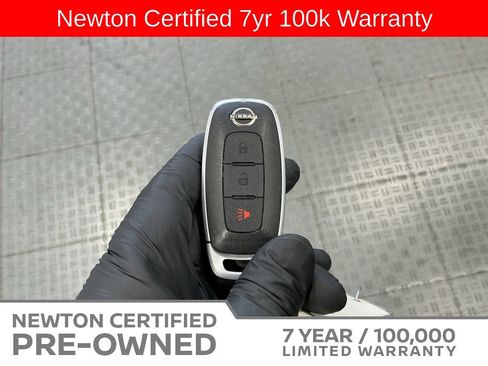 Used 2023 Nissan Rogue S AWD/4WD image 24