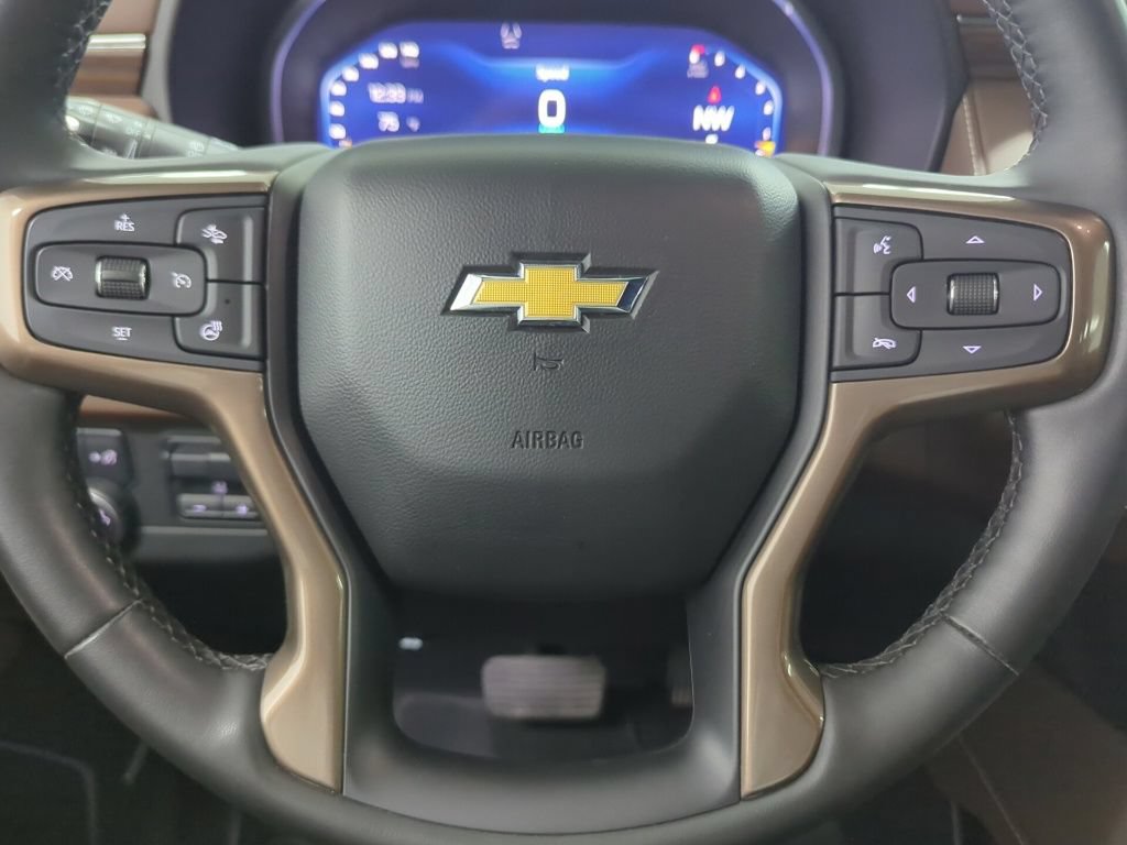 Used 2023 Chevrolet Tahoe High Country AWD/4WD image 15