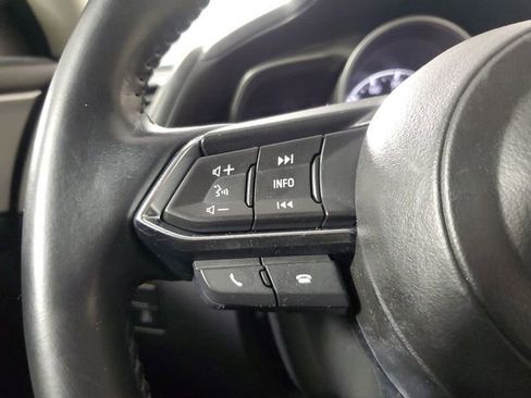 Used 2018 MAZDA MAZDA3 Touring image 24