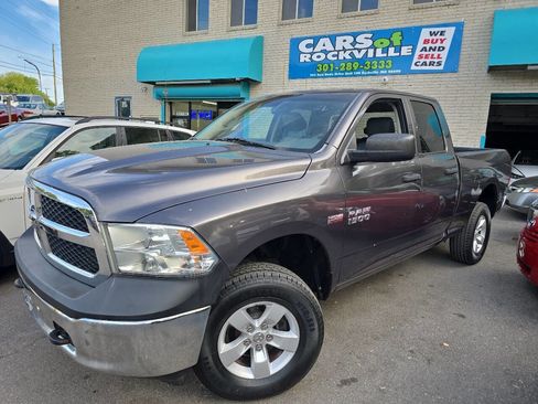 Used 2015 RAM 1500 Tradesman w/ Exterior Appearance Group AWD/4WD image 3