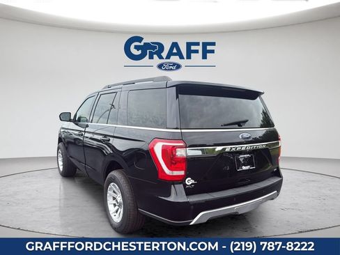 Used 2019 Ford Expedition XLT w/ Equipment Group 202A AWD/4WD image 9