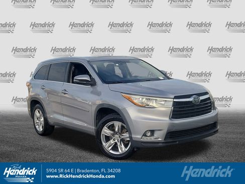Used 2015 Toyota Highlander Limited Platinum image 1