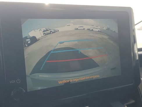 Used 2025 Toyota Corolla LE image 26