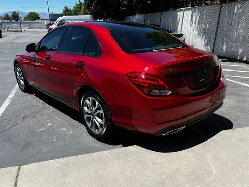 Used 2018 Mercedes-Benz C 300 4MATIC Sedan image 5