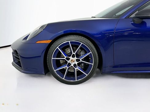 Used 2025 Porsche 911 Carrera T RWD image 17