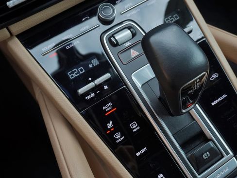 Used 2019 Porsche Cayenne AWD/4WD image 22
