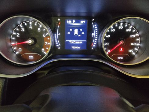 Used 2021 Jeep Compass Sport image 23