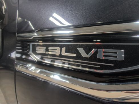 Used 2022 GMC Sierra 1500 SLT w/ SLT Premium Plus Package image 18