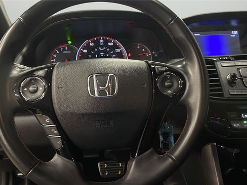 Used 2017 Honda Accord Sport Special Edition image 22