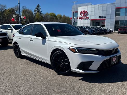 Used 2024 Honda Civic Sport image 1