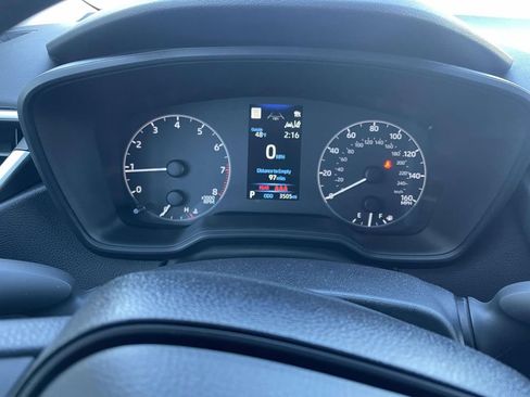 Used 2025 Toyota Corolla LE image 36