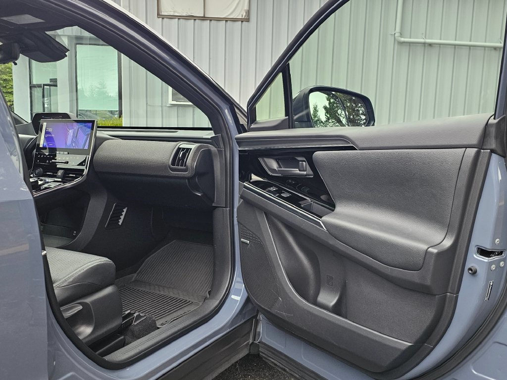 Certified 2023 Subaru Solterra AWD image 10