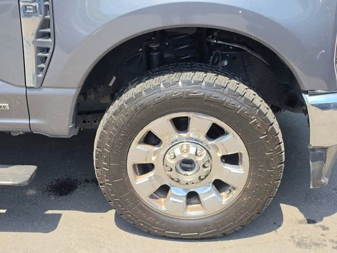 Used 2023 Ford F350 Lariat w/ Chrome Package AWD/4WD image 10