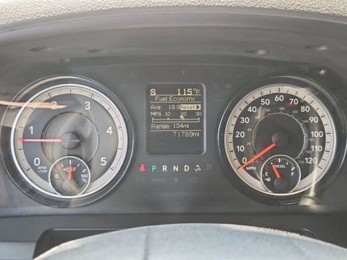 Used 2018 RAM 2500 Tradesman w/ Chrome Appearance Group AWD/4WD image 12