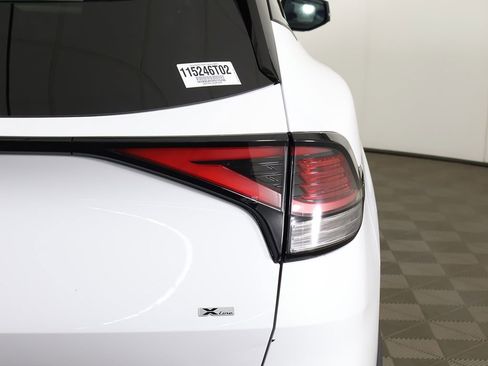 Used 2023 Kia Sportage X-Line AWD/4WD image 16