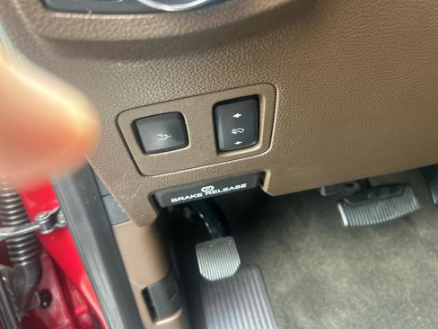 Used 2018 Ford F350 King Ranch w/ King Ranch Ultimate Package AWD/4WD image 28