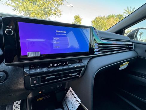 New 2026 Toyota Camry Hybrid image 19