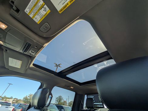 Used 2019 Ford F250 Lariat w/ Lariat Ultimate Package image 12