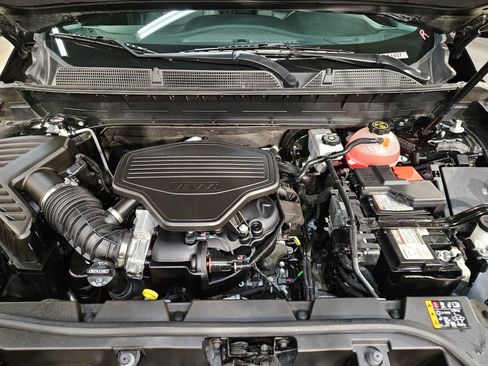 Used 2021 GMC Acadia SLT w/ Elevation Edition image 19