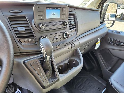 New 2024 Ford Transit 250 148 Medium Roof w/ Load Area Protection Package image 20