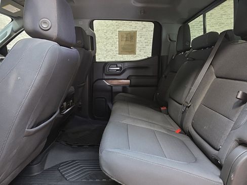 Used 2021 Chevrolet Silverado 1500 LT Trail Boss w/ Convenience Package II image 16