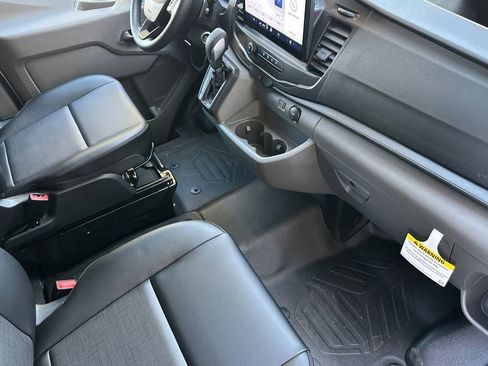 New 2026 Ford Transit 250 148 Medium Roof RWD image 13