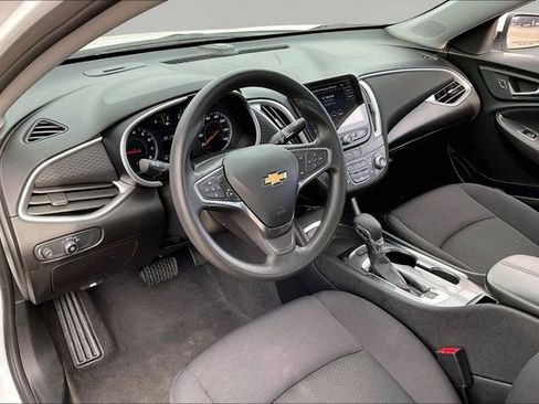Used 2024 Chevrolet Malibu LT image 12