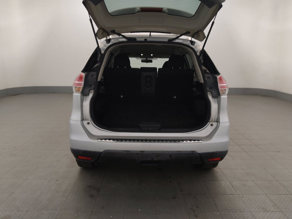 Used 2016 Nissan Rogue SV AWD/4WD image 29