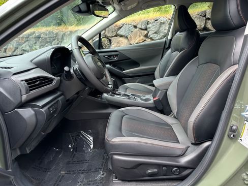 Used 2025 Subaru Crosstrek 2.5i Limited w/ Crosstrek Mirror Package AWD/4WD image 13