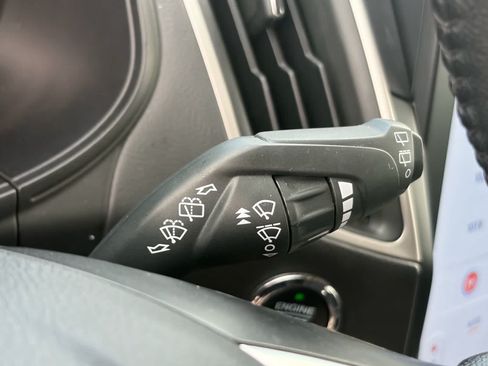 Used 2024 Ford Edge SEL AWD/4WD image 17