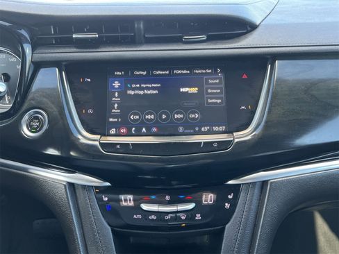 Used 2022 Cadillac XT6 Premium Luxury image 28
