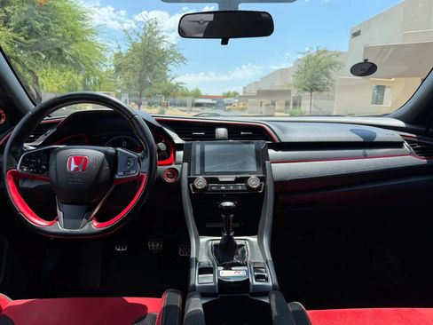 Used 2018 Honda Civic Type R image 18