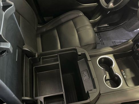 Used 2024 Chevrolet Suburban RST w/ Luxury Package image 44