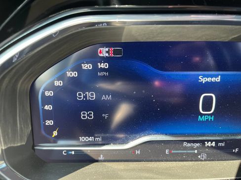 Used 2024 Chevrolet Silverado 1500 LT AWD/4WD image 17