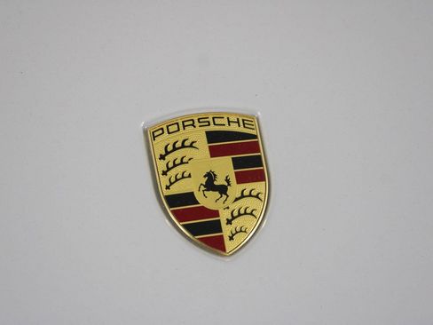 Certified 2025 Porsche Macan AWD/4WD image 29