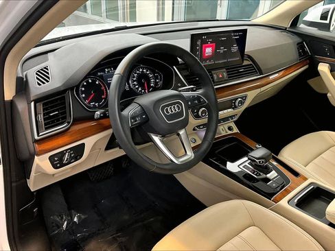 Certified 2022 Audi Q5 2.0T Premium w/ Convenience Package image 17