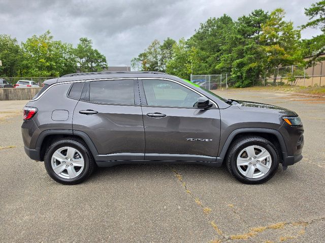 Used 2022 Jeep Compass Latitude FWD image 7