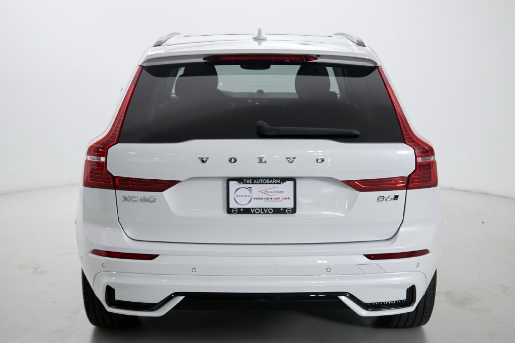 Certified 2023 Volvo XC60 B6 Ultimate w/ Climate Package AWD/4WD image 8
