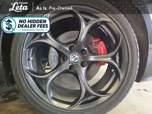 Used 2017 Alfa Romeo Giulia Ti w/ TI 19" Sport Package RWD image 17