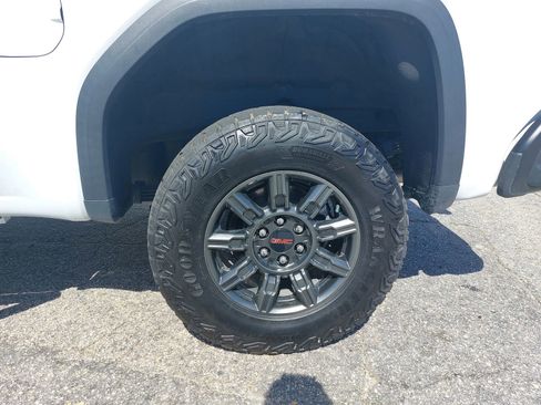Used 2024 GMC Sierra 1500 AT4X AWD/4WD image 35