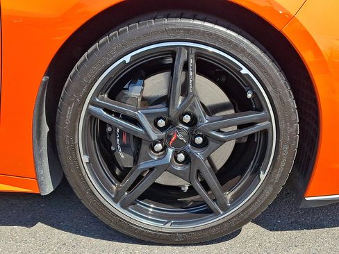 Used 2020 Chevrolet Corvette Stingray Coupe w/ Z51 Performance Package image 8