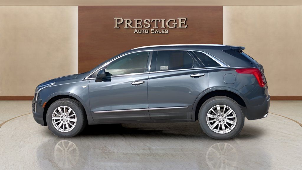 Used 2019 Cadillac XT5 FWD image 2