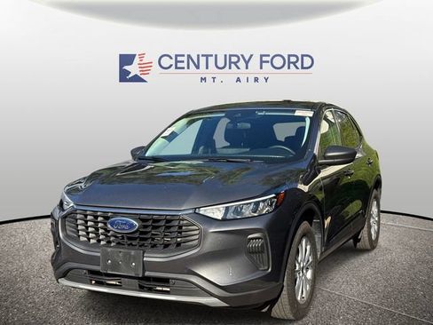 Certified 2023 Ford Escape Active w/ Tech Pack #1 AWD/4WD image 3