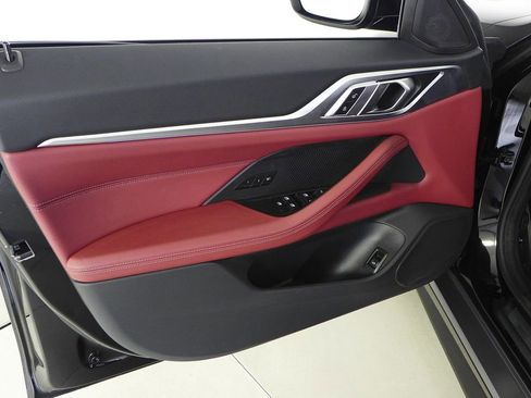 Used 2023 BMW i4 eDrive35 image 11