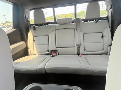 Used 2019 GMC Sierra 1500 SLT w/ SLT Premium Plus Package AWD/4WD image 5