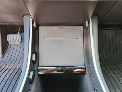 Used 2018 Tesla Model 3 Long Range RWD image 22