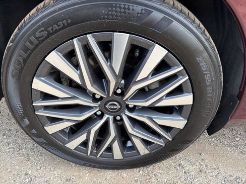 Used 2025 Nissan Altima 2.5 SV FWD image 31
