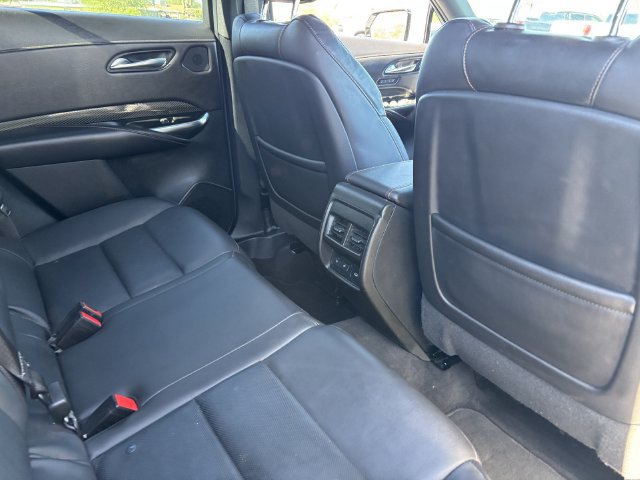 Used 2022 Cadillac XT4 Sport FWD image 13