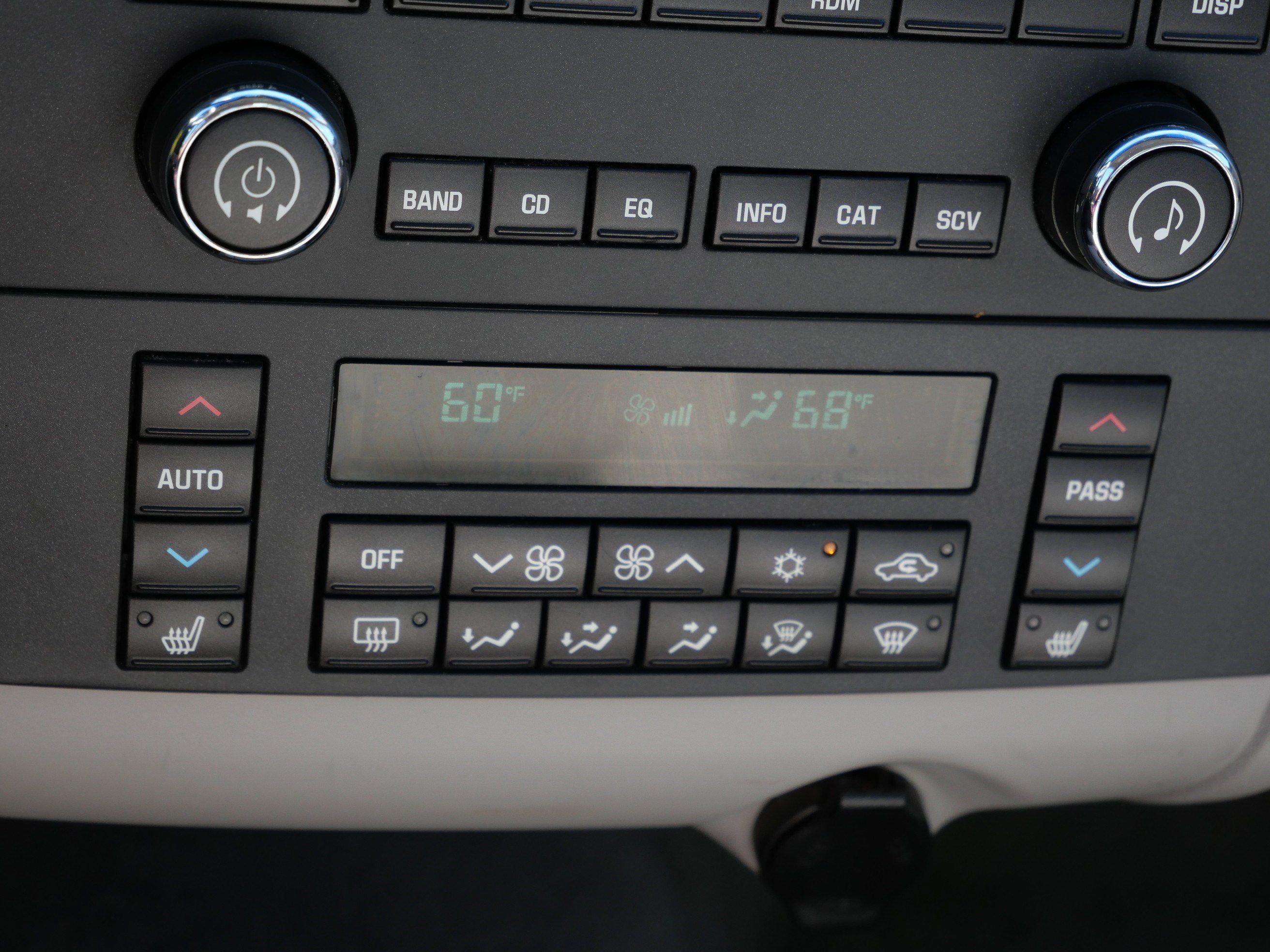 Used 2008 Buick LaCrosse CX FWD image 23